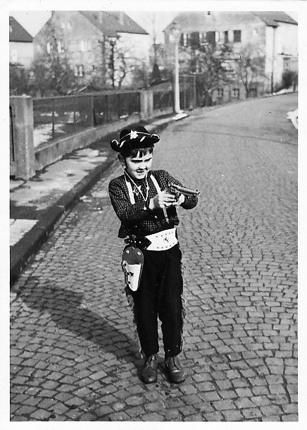 Einsamer Pistolero im Heimfriedweg